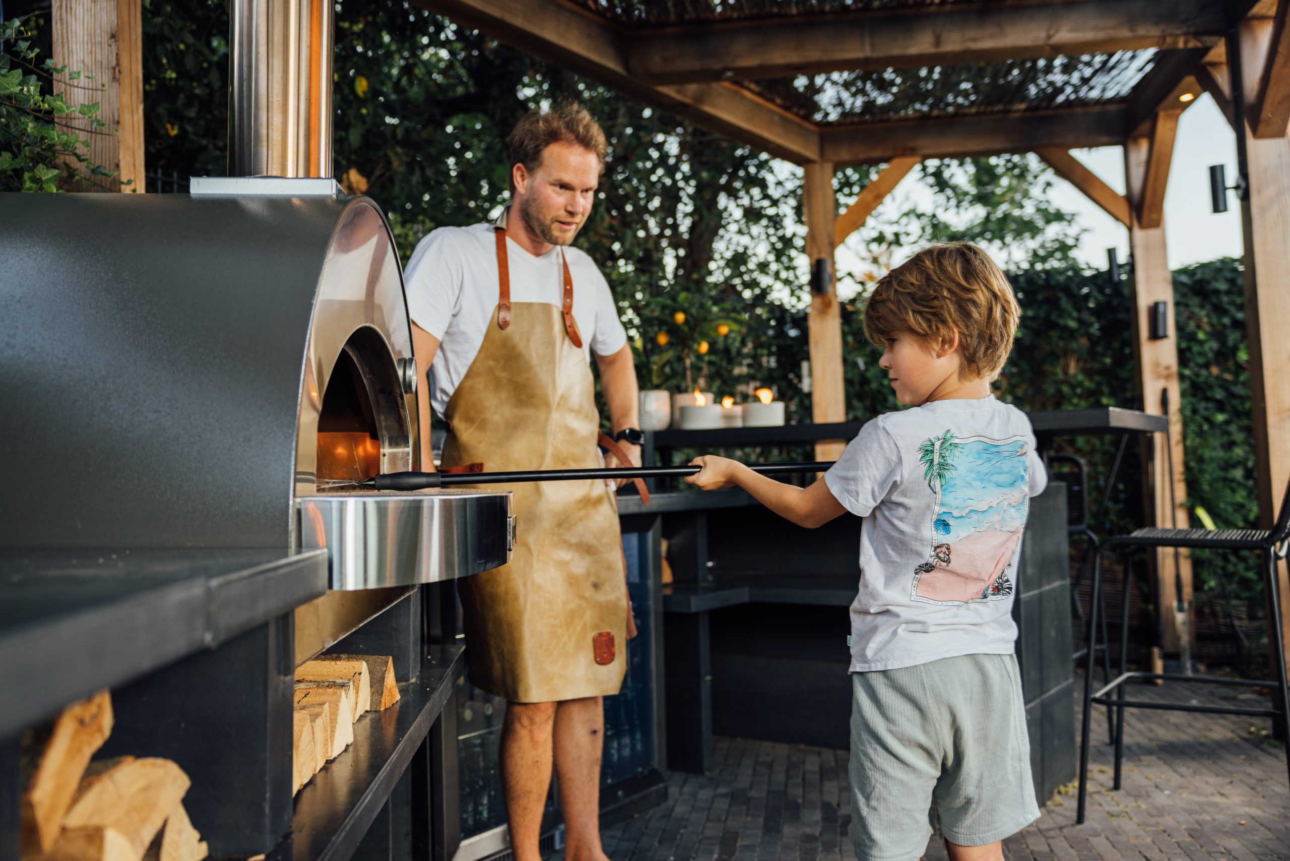 Barts_outdoor_kitchen-family-34